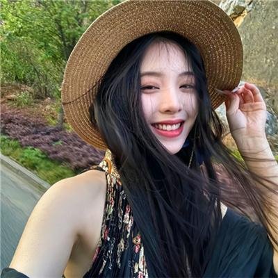 踉跄的女孩